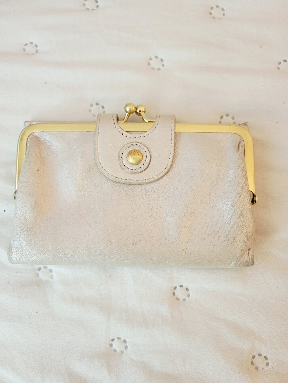 HOBO Alice Metallic Champagne Gold Leather Kiss Lock Clutch BiFold Wallet